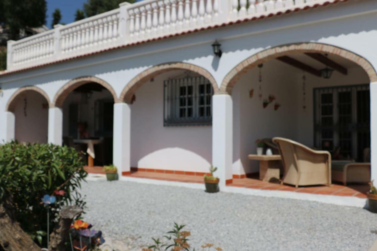 Casa Los Almendros Canillas de Albaida Bagian luar foto